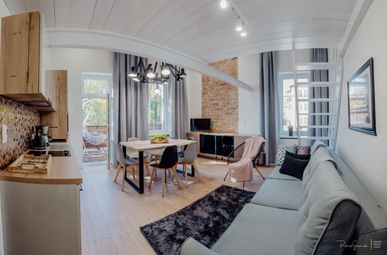 Apartament Lux Cieplice Jelenia Góra Esterno foto